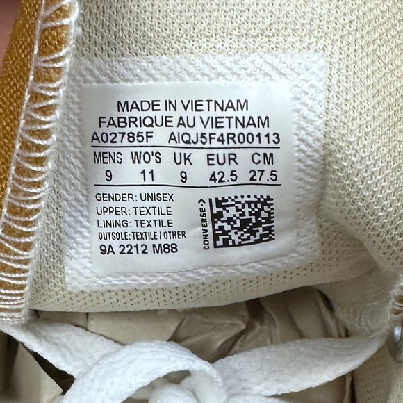 Converse Chuck Taylor All Stars Beige Canvas Men’s 9 Women’s 11 High Top Tan New - Picture 5 of 5